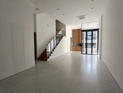 Opera Estate (D15), Terrace #540666441